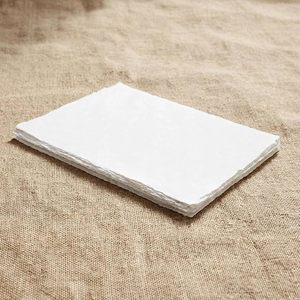 Papier aquarelle en coton en gros avec bordure naturelle, feuilles de papier texturé rugueux pour artistes, peinture, dessin, écriture - Product Image 1