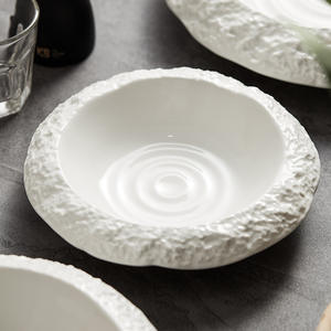 Plato de cerámica redondo blanco con borde de roca creativo para el hogar, Hotel y restaurante, vajilla para ensalada de espagueti, sopa de postre dulce - Product Image 4