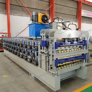 Ligne complète de machines de formage à rouleaux à 3 couches pour la fabrication de tuiles de toiture, machine à rouleaux pour tôles ondulées pour la production de toitures en acier - Product Image 2