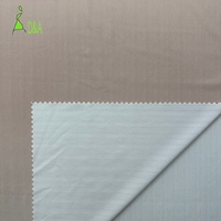 Tela de Nylon y Spandex con Acabado Mate Ultraligera, 95gsm, Elástica en 4 Direcciones, Material Transpirable para Ropa Deportiva