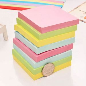 Bloc de Notas Adhesivas Personalizadas al por Mayor de 3x3 Pulgadas, 100 Hojas, 76x76mm, Notas Adhesivas Coloridas para Oficina y Escuela - Product Image 1