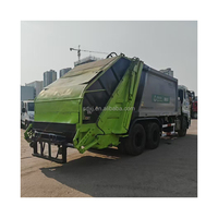 Camion compacteur d'ordures usagé avec une grande capacité et une technologie de compactage avancée pour les déchets urbains
