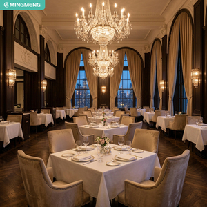 Ensemble de table de restaurant traditionnel avec chaises en tissu, structure en bois, design carré, pour la restauration, mobilier commercial - Product Image 1