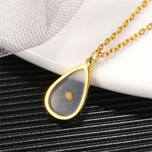 Collier ovale tendance en acier inoxydable plaqué or véritable avec graines de moutarde, bijou personnalisé d'encouragement et de foi, résistant au ternissement - Product Image 3