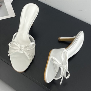 2025 Sandales à bout ouvert antidérapantes en maille avec nœud, talon aiguille, en cuir léger, style d'Asie du Sud-Est, tendance - Product Image 3