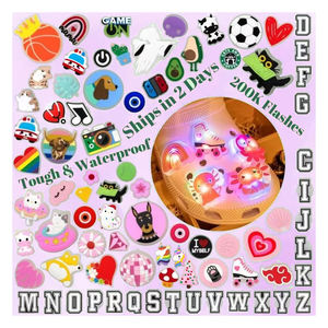 Accessoires de chaussures lumineux 3D en PVC, fleurs mignonnes et <span class=keywords><strong>kawaii</strong></span>, personnalisables, pour jeux vidéo, sport, LED, breloques pour chaussures en forme de lettres, 2025 lumières - Product Image 1