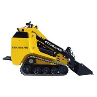 COUGAR Mini Skid Steer Backhoe Loader Front Loader yang Andal, Perkins, Kapasitas Muat 680KG, Penggerak Crawler, Pompa Hidrolik, untuk Konstruksi