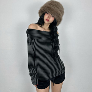 เสื้อยืดแฟชั่นลำลองแขนยาวสองชั้นแบบเปิดไหล่ ลายทางเก๋ไก๋สำหรับสาวฮอต ช่วยเสริมลุคเพรียวบาง - Product Image 5