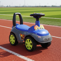Nouveauté 2023 Voiture à roulettes en plastique à quatre roues pour enfants avec musique et lumières, propulsion par les pieds, pour bébés Mishore Hot