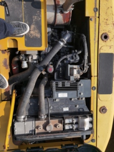 Excavatrice sur chenilles Komatsu PC130 d'occasion de haute qualité, équipement de construction hydraulique de taille moyenne - Product Image 4