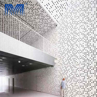 Nouveau design, protection de la vie privée, panneau mural en métal perforé, isolation thermique, imperméable, durable, revêtement en aluminium, mur rideau