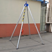 Trépied de sécurité en alliage d'aluminium 30M 400kg 200kg pour secours, avec treuil à blocage automatique, anneau de suspension et poulie, pour lutte contre les incendies et espaces confinés