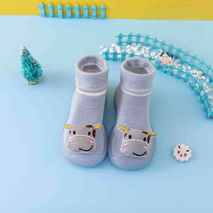 Scarpe per i <span class=keywords><strong>primi</strong></span> <span class=keywords><strong>passi</strong></span> dei bambini, tessuto lavorato a maglia traspirante, vestibilità comoda e traspirante, abbigliamento casual per tutti i giorni per ragazzi e ragazze - Product Image 1