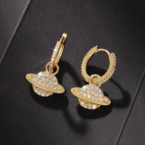 Pendientes colgantes Michael Fiedorczyk Gold Planet con incrustaciones de cristales de imitación para mujer, de lujo, para uso diario - Product Image 4