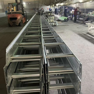 High Quality Large Span 200*100 Steel Corrosion Resistant Cable Ladder <b>Desk</b> Rack Tray 60pcs Capacity Construction Use - Product Image 1