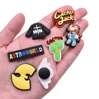 Nouvelle Tendance Populaire : Breloques de Chaussures Cartoon Cactus Jack pour Sabots – Cadeau Idéal pour Enfants et Adultes, Style Swag Rapper Boy