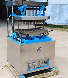 Petite machine à cônes à glace verticale commerciale, semi-automatique, électrique, équipement de fabrication de cônes à gaufres - Product Image 6