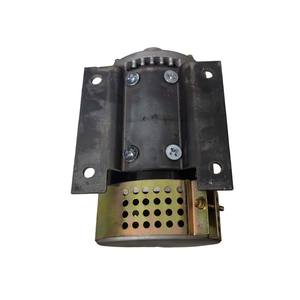 Moteur de direction pour chariot élévateur électrique Heli 1.5T, modèle XQD-0.75-3, à aimant permanent DC, fixation par bride, cadre CPD15 150mm - Product Image 1