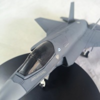 Modèle de chasseur F35 en alliage de zinc moulé sous pression à l'échelle 1/48 de haute précision, peint à la main, style artistique, décoration d'intérieur, cadeau d'affaires