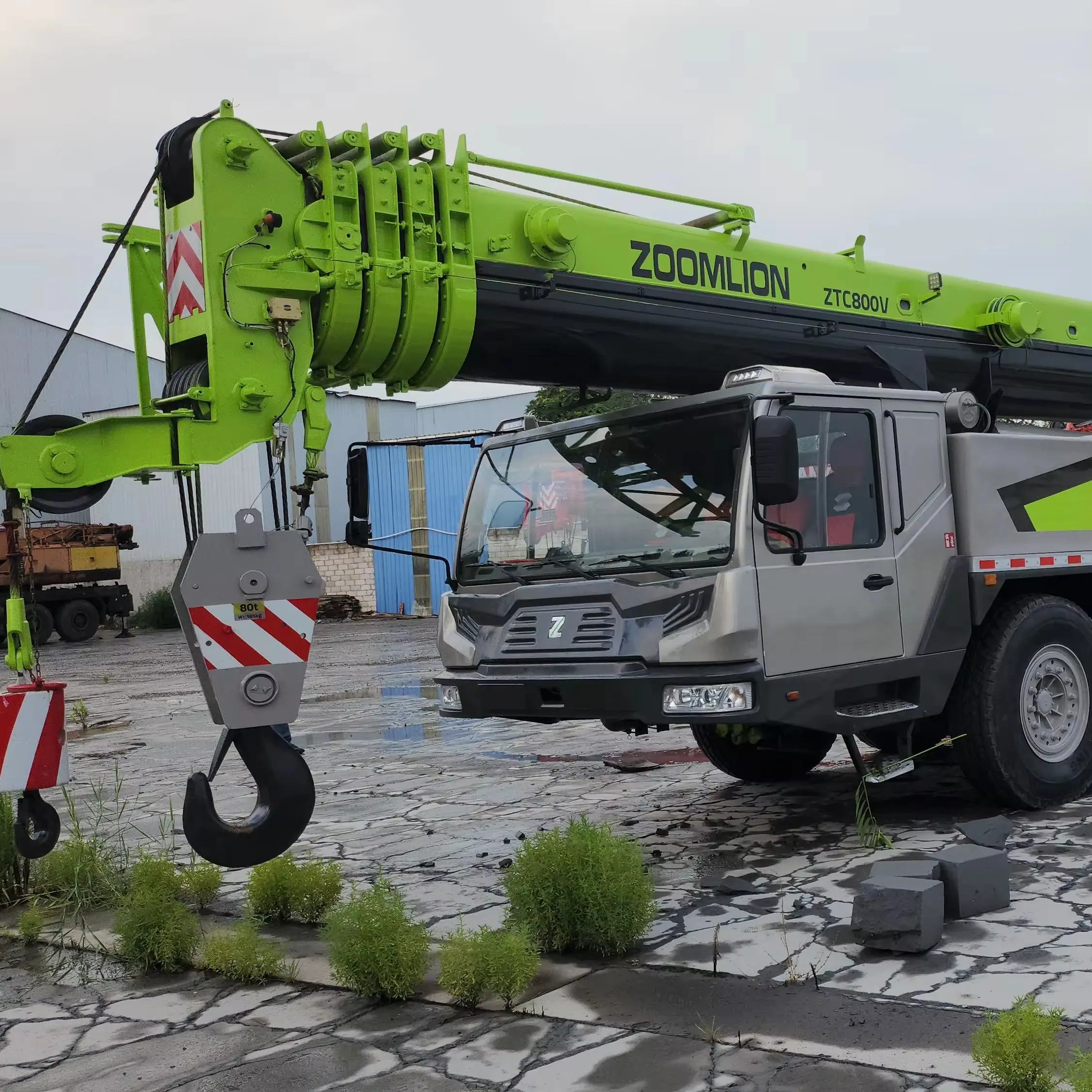 China TOP Brand Used ZOOMLION vehicles 100 300 Tons good condition Second-Hand truck crane