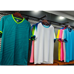 Ensemble de tenue de football unisexe 25/26 comprenant un maillot et des chaussettes, 100% polyester, imperméable, respirant, uniforme de football à manches courtes - Product Image 5