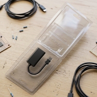 Boîtes d'emballage en plastique PP transparent écologiques avec couvercle rabattable pour connecteurs de câbles de données et emballage de produits électroniques