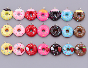 Breloques gâteau à donuts en résine, jouets pour enfants, imitation de nourriture, <span class=keywords><strong>dessert</strong></span>, donuts, cadeaux, accessoires - Product Image 2