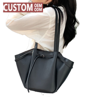 PU-Leder Polyester-Futter Wasserabweisende Diebstahlsichere Solarpanel-Damen-Tragetasche Kettenverschluss Sommer Ganzjahres-Tasche