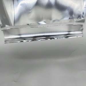 Enveloppe d'expédition en aluminium métallisé de grande taille avec logo personnalisé pour l'envoi de vêtements - Product Image 3