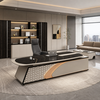 Bureau de direction haut de gamme en forme de L pour PDG, table de bureau artistique avec armoire latérale et éclairage LED pour projets d'entreprise