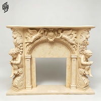 Encadrement de cheminée en marbre blanc sculpté à la main, figurine d'ange, style rococo, pour la décoration intérieure de villa