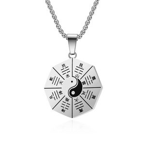 Collier en acier titane style chinois rétro avec pendentif poisson Yin Yang, motif Tai Chi Bagua, inaltérable, bijoux de Dongguan - Product Image 5