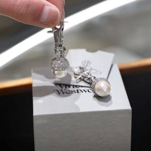 Nuevo Collar de Moda de Alta Gama con Cuentas de Zirconia en Forma de Piña y Saturno, Chapado en Oro, Estilo Occidental, para Mujer - Product Image 4