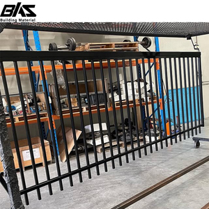 Balustrade moderne en fer galvanisé par OEM Nouveau design de balustrade en fer forgé Panneau de clôture en acier et métal <span class=keywords><strong>Balcon</strong></span> extérieur - Product Image 3