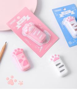 Cinta Correctora Portátil con Diseño de Garra de Gato Kawaii para Estudiantes y Oficina - Product Image 1