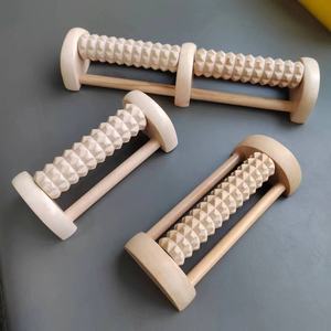 Rodillo de Madera para Pies y Masajeador Facial con Ventosas para Aplicación Corporal y de Manos, Venta al por Mayor, Producto de Masaje para Uso Doméstico - Product Image 5