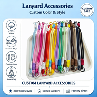Sangle porte-clés en corde tressée multicolore avec anneaux métalliques et nœuds pour sacs à main, sacs à dos, pochettes et projets d'artisanat
