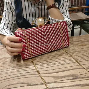 Fashion Pearl Clutch Bag V-shaped Rhinestone Elegant Shoulder Crossbody Banquet Party Handtaschen Women's Messenger Bag