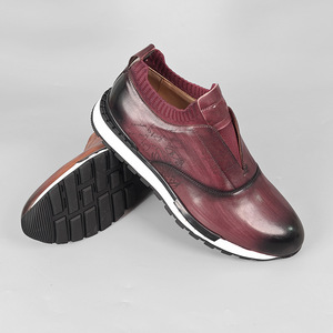 Chaussures rétro pour hommes en cuir véritable, bout rond, à enfiler, respirantes, en cuir de vachette, style marche, design peint à la main - Product Image 4