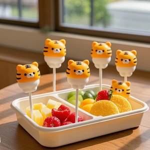 Pics alimentaires pour animaux mignons réutilisables sans BPA cure-dents de dessin animé cueillette de fruits personnalisable emballée individuellement choix alimentaires amusants pour enfants - Product Image 3
