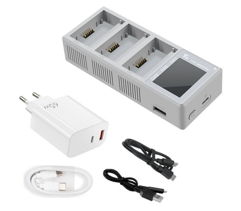 Chargeur triple Mini3 blanc avec écran couleur et prise européenne.
