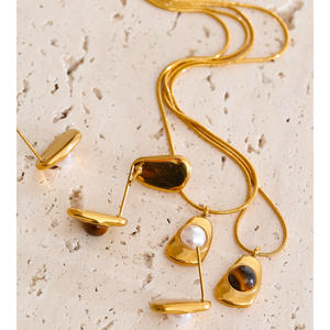 Juego de Joyería de Moda JINYOU 2199 de Acero Inoxidable con Perlas Simuladas, Aretes y Collar de Cadena de Serpiente Bañado en Oro - Product Image 5