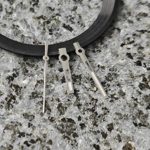 Piezas de Reloj NH35 NH36 para Relojes Mecánicos, Correa de 8*12*12.5mm en Verde con Componentes de Iluminación Nocturna Hechos de Acero Inoxidable - Product Image 4