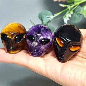 Piedra de Cristal Tallada Natural de Alta Calidad con Cabeza de <span class=keywords><strong>Allen</strong></span>, Energía para el Equilibrio Energético Decorativo - Product Image 1