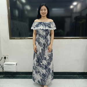 Robe longue à épaules dénudées pour femmes, imprimée numériquement |   Robe d'été décontractée et élégante à ourlet évasé, style bohème, avec bordure en dentelle et doublure en coton - Product Image 1