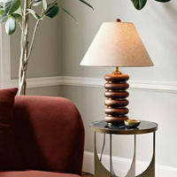 Lampe de table moderne de luxe léger en bois massif avec abat-jour en tissu, LED à intensité variable pour hôtel, salon, canapé, bureau