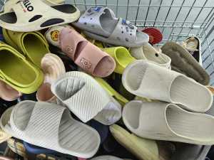 SH07 <span class=keywords><strong>Vendita</strong></span> Calda Scarpe <span class=keywords><strong>Usate</strong></span> Miste Sandali da Donna Scarpe <span class=keywords><strong>in</strong></span> Pelle per Bambini Sandali da Uomo Senza Difetti Importanti Convenienti per il Pendolarismo - Product Image 1