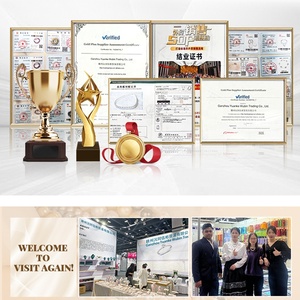 Boucles d'oreilles pendantes en perles de fleurs, design à pompons, bijoux de luxe brillants pour femmes, pour bal de promo, fête, mariage, occasion élégante, cadeau - Product Image 6