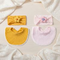 Ensemble bavoir et bandeau pour bébé, doux pour la peau, en coton mousseline avec adorable décor floral, idéal pour les petites filles au quotidien