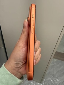 Segunda Mano, iPhone 17 Pro A+, 12GB RAM, Pantalla de 6.3 Pulgadas, Resolución 2560x1440, 5G/WiFi, Excelente Estado de la Batería - Product Image 3